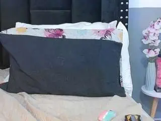 Camsoda Adult Video Chat of miss-nahomi