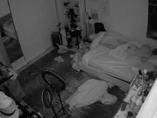 Camsoda Nude Webcam of voyeurcam-hornyhostel-02