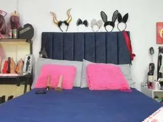 Camsoda Sex Cam of emmily-giraldo