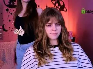 Camsoda Free Live Porn of nekky-mouse