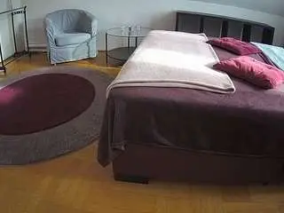 Camsoda Free Porn Cam of voyeurcam-julmodels-whitebed-6