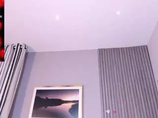 Camsoda Free Porn Cam of nahomii-skonee