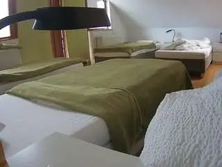 Camsoda Adult Webcams of voyeurcam-julmodels-bed-2