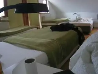 Camsoda Live Sex Cam of voyeurcam-julmodels-bed-2