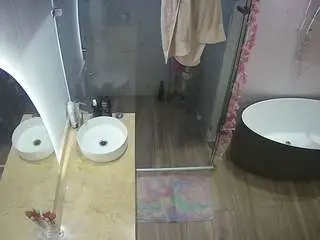 Camsoda Private Sex Chat of voyeurcam-casa-salsa-bathroom-6