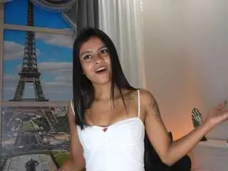 Camsoda Nude Webcam of emiilieevaans