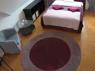 Camsoda Sex Cam of voyeurcam-julmodels-whitebed-1