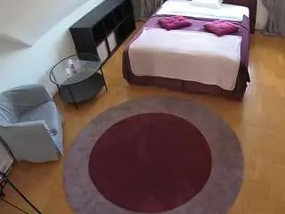 Camsoda Free Live Porn of voyeurcam-julmodels-whitebed-1
