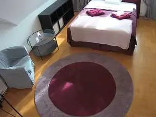Camsoda Adult Webcams of voyeurcam-julmodels-whitebed-1