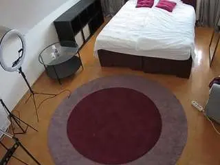 Camsoda Free Live Porn of voyeurcam-julmodels-whitebed-1