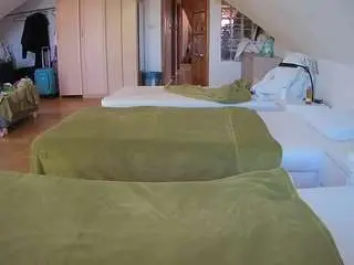 Camsoda Watch Live Sex Cams of voyeurcam-julmodels-bed-3