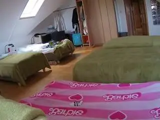 Camsoda Watch Live Sex Cams of voyeurcam-julmodels-bed-3