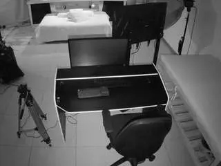 Camsoda Nude Webcam of voyeurcam-jb-photo-studio