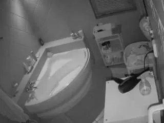 Camsoda Best Webcam of voyeurcam-julmodels-bath-1st-2