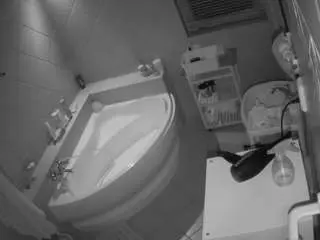 Camsoda Free Live Porn of voyeurcam-julmodels-bath-1st-2
