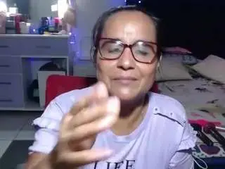 Camsoda Nude Webcam of samy-mature