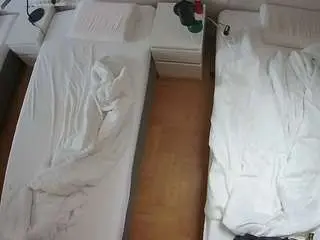 Camsoda Adult Webcams of voyeurcam-julmodels-bed-5