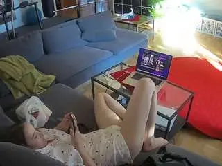 Camsoda Nude Webcam of voyeurcam-julmodels-living-3