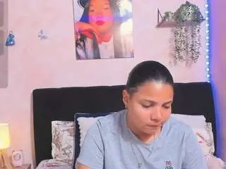 Camsoda Best Webcam of sara-mia
