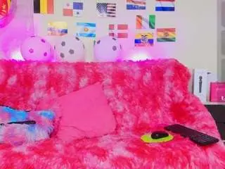 Camsoda Free Porn Cam of nyra-queen