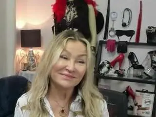 Camsoda Sex Chat of luxcrystal