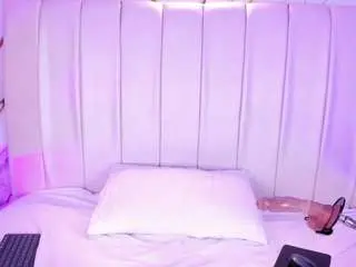 Camsoda Adult Webcam of lovelyeyess