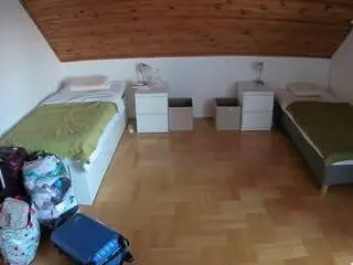 Camsoda Free Porn Cam of voyeurcam-julmodels-greybed-3