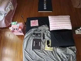 Camsoda Adult Webcams of voyeurcam-celticiron-01