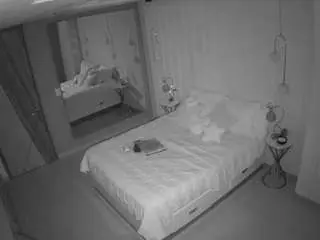 Camsoda Live Sex Cam of voyeurcam-casa-salsa-bedroom-2