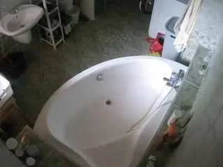 Camsoda Live Sex of voyeurcam-julmodels-bath-1st-1