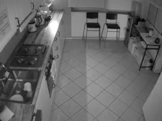 Camsoda Adult Webcams of voyeurcam-julmodels-kitchen-2