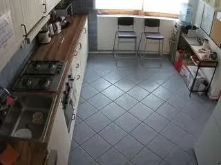 Camsoda Best Webcam of voyeurcam-julmodels-kitchen-2