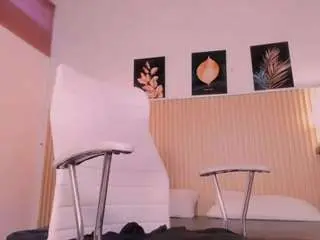 Camsoda Sex Chat of cloe-adams