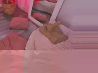 Camsoda Free Live Porn of salomestorm