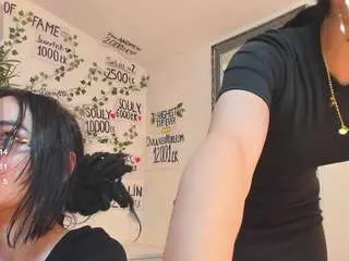 Camsoda Adult Webcam of 1munique
