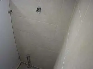 Camsoda Nude Webcam of voyeurcam-jb-shower-1