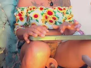 Camsoda Free Porn Cam of khiara-moretti