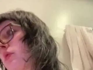 Camsoda Free Porn Cam of xxgothgal77xx