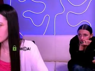 Camsoda Free Live Porn of caroline-honeyy