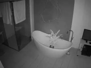 Camsoda Adult Video Chat of voyeurcam-casa-salsa-bathroom-5