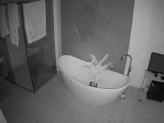 Camsoda Live Sex of voyeurcam-casa-salsa-bathroom-5