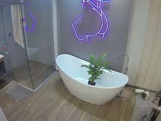 Camsoda Sex Chat of voyeurcam-casa-salsa-bathroom-5