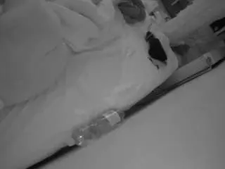 Camsoda Best Webcam of voyeurcam-julmodels-whitebed-4