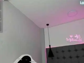 Camsoda Watch Live Sex Cams of scarletcherry18