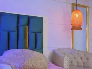 Camsoda Live Sex of emilia-monroee