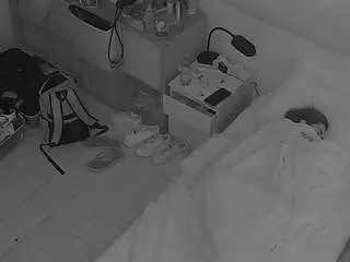 Camsoda Sex Chat of voyeurcam-julmodels-bed-7