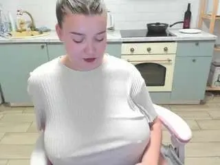 Camsoda Nude Webcam of linaloveset