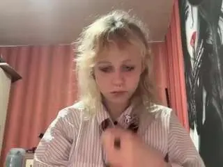 Camsoda Sex Cam of alysestrawn