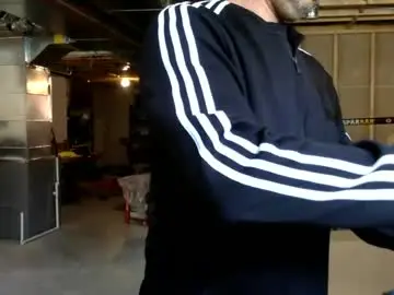 Chaturbate Live Sex of bigdickshowoff9877