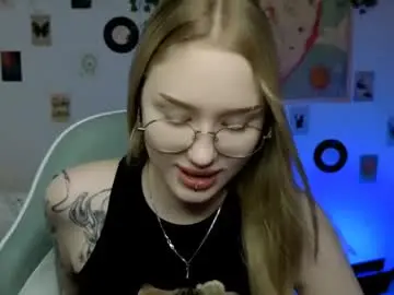 Chaturbate Sex Cam of cherriebetances